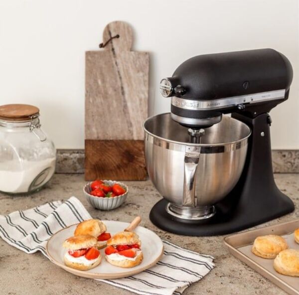 Kitchenaid Artisan 4,8 L Stand Mikser 5KSM175PS Cast Iron Black-EBK
