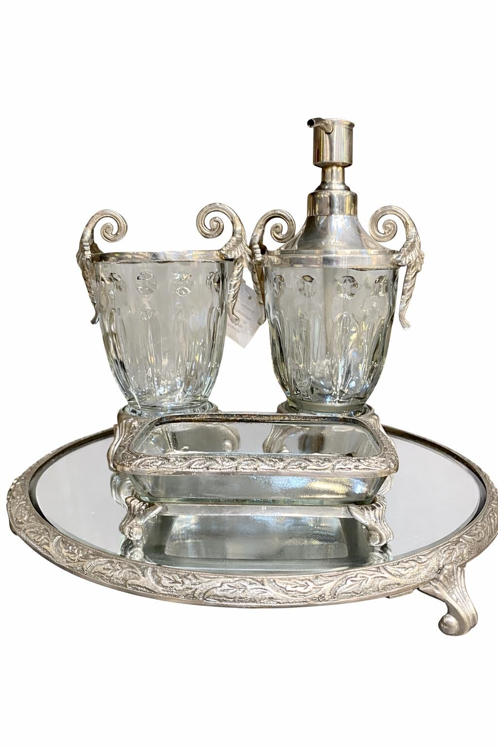 MAJESTIC SILVER FUMECAMLI BANYO TAKIMI